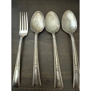 International Silver Fashion INS68 Silverplate 1 Fork 3 Spoons Silverplate-4 Pcs